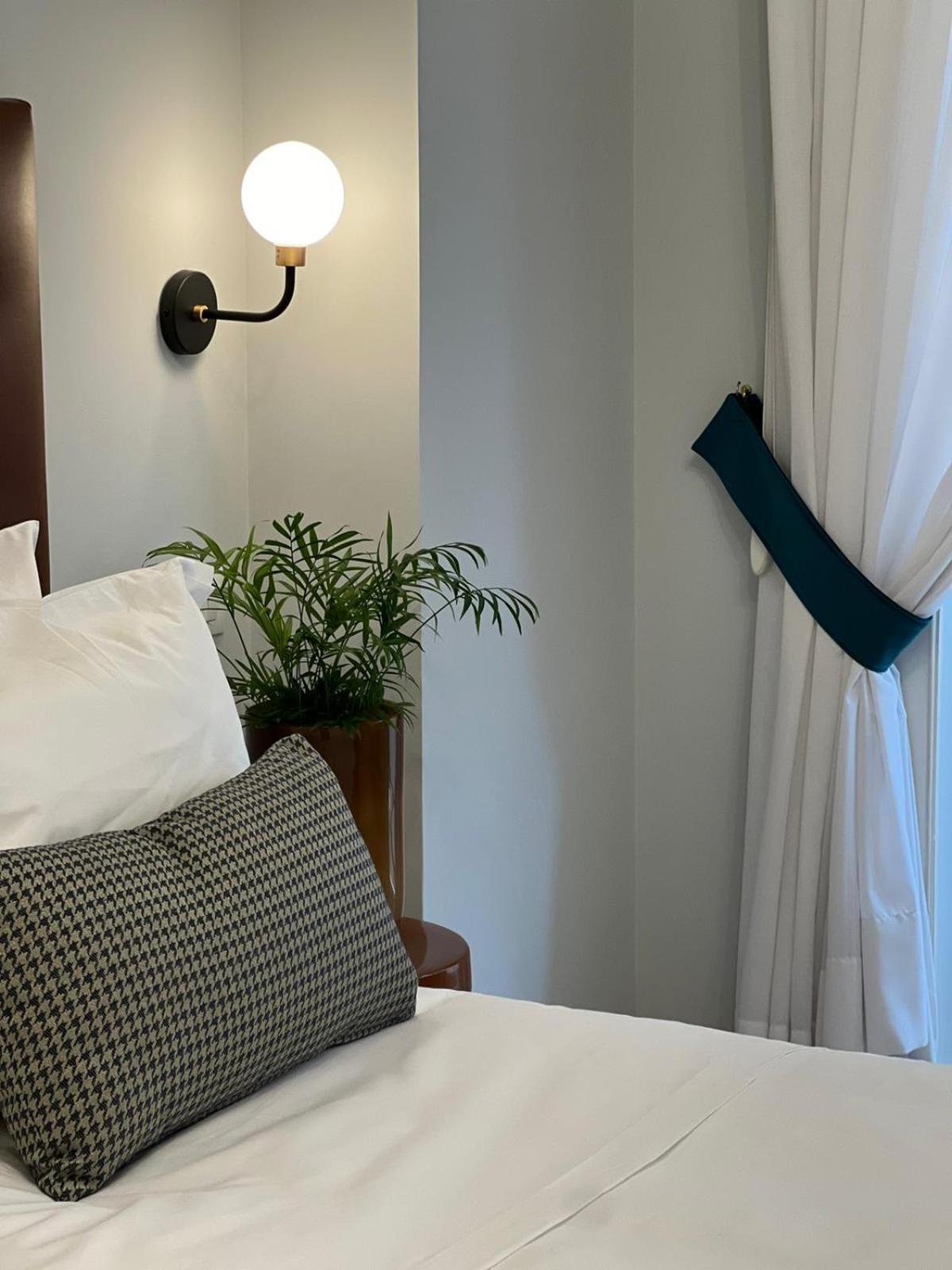 Domus Bella Roma Hotel ภายนอก รูปภาพ