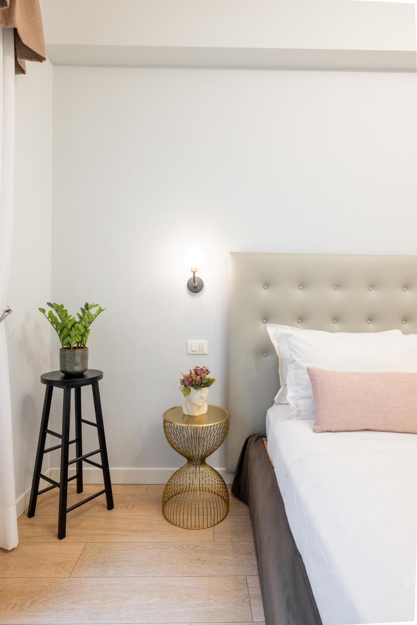 Domus Bella Roma Hotel ภายนอก รูปภาพ