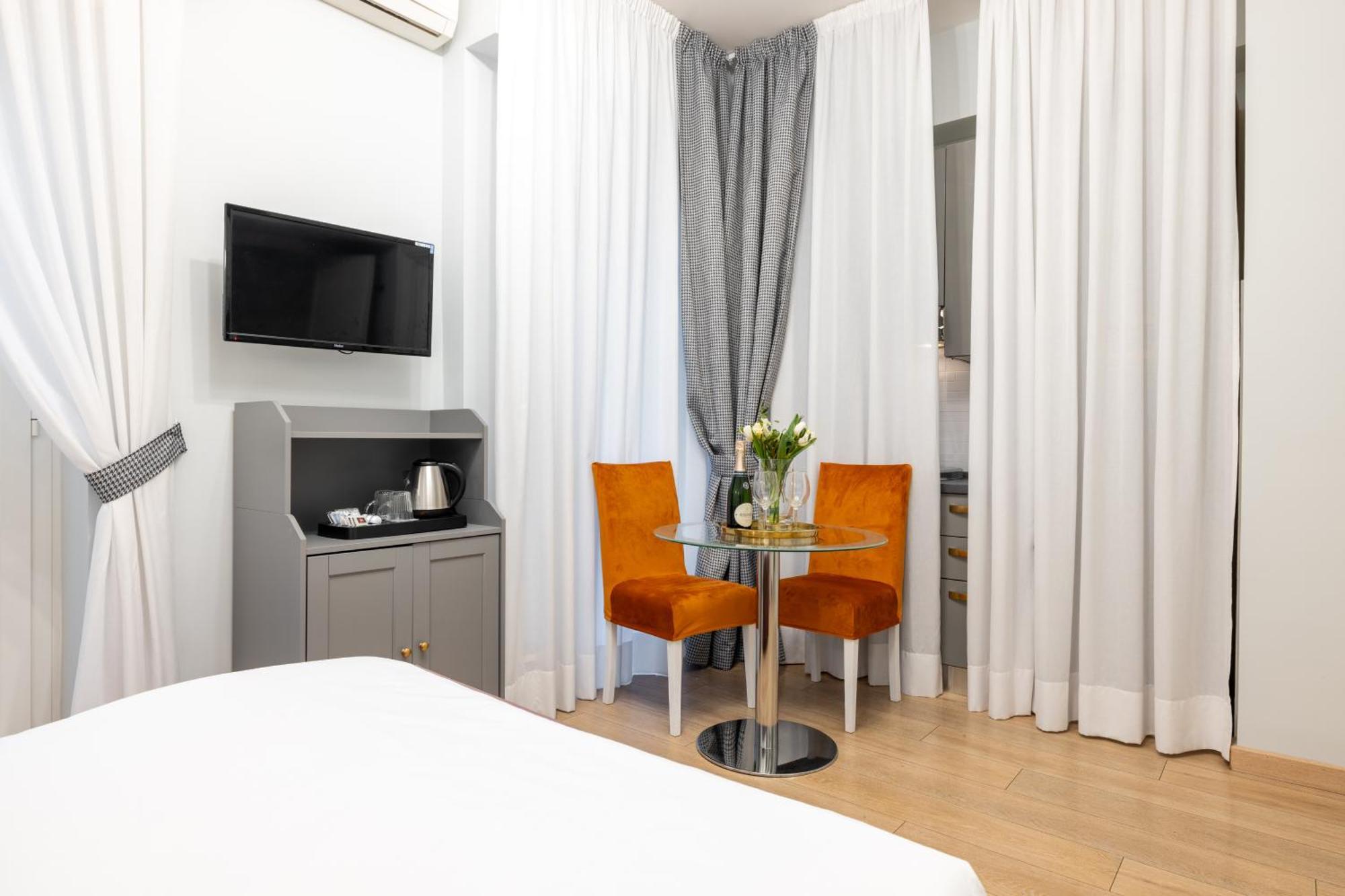 Domus Bella Roma Hotel ภายนอก รูปภาพ