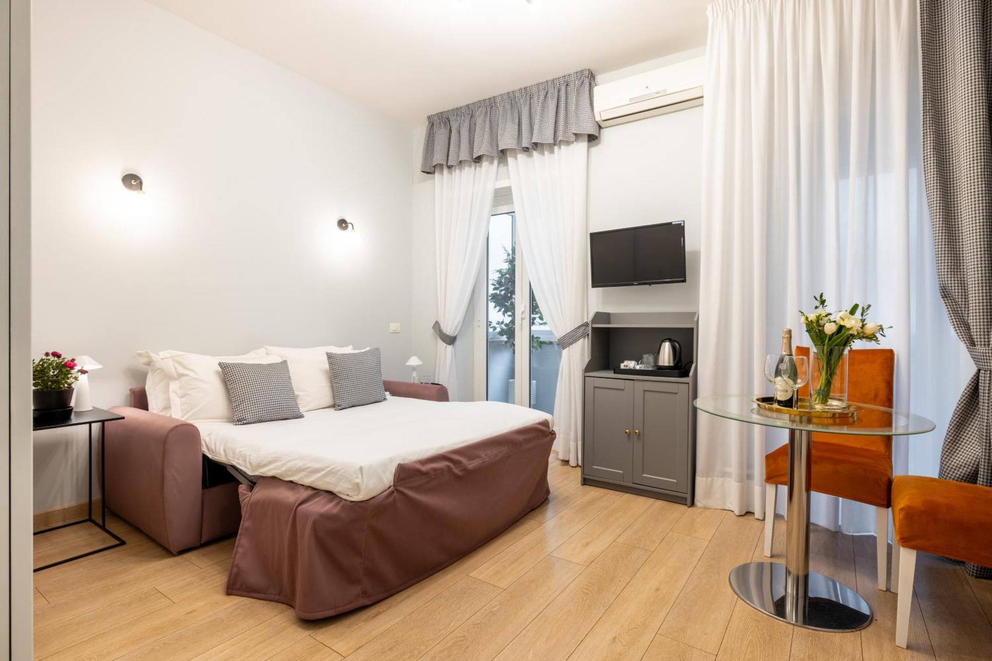 Domus Bella Roma Hotel ภายนอก รูปภาพ